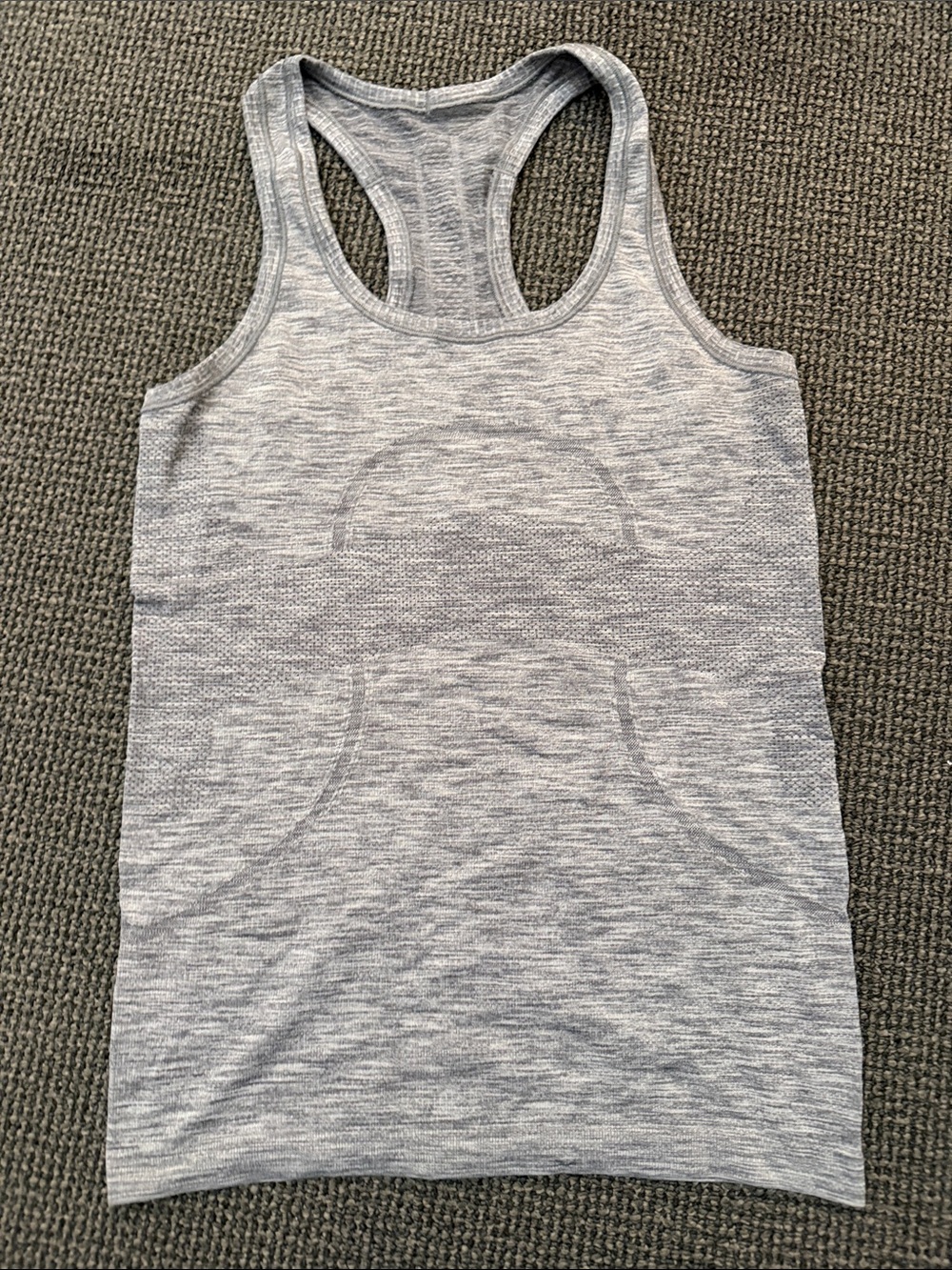 Lululemon Size 4 Swiftly Tech Run Racerback Heathered Gray White Tank Top Shirt - Picture 2 of 6